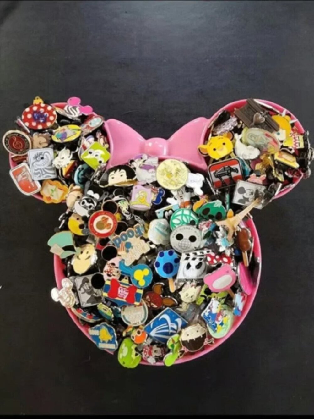 DISNEY PIN TRADING LOT 50, NO DUPLICATES, FREE SHIPPING, 100%
